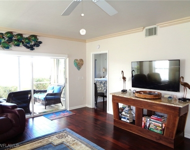6260 Bellerive Avenue - Photo Thumbnail 10