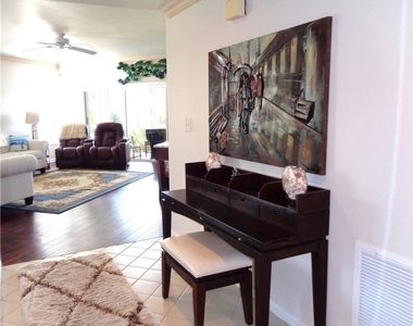 6260 Bellerive Avenue - Photo Thumbnail 21