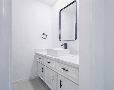 17527 Sandy Cliffs Drive - Photo Thumbnail 27