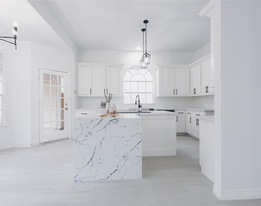 17527 Sandy Cliffs Drive - Photo Thumbnail 11