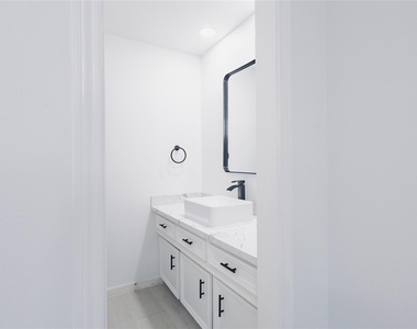 17527 Sandy Cliffs Drive - Photo Thumbnail 28
