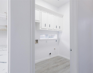 17527 Sandy Cliffs Drive - Photo Thumbnail 43