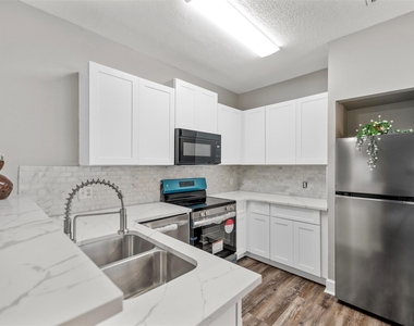 2626 Holly Hall - Photo Thumbnail 8