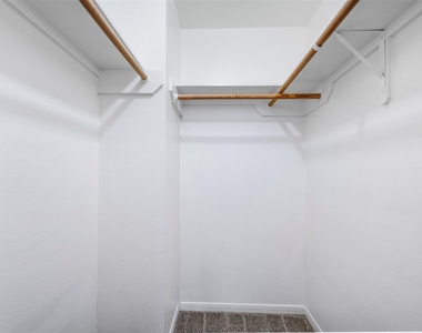 2626 Holly Hall - Photo Thumbnail 17