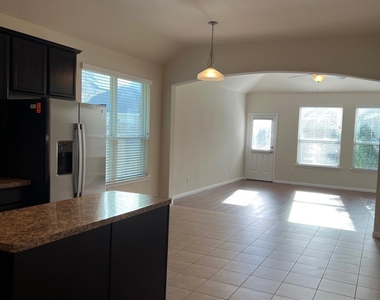 1238 S Maple Drive - Photo Thumbnail 1
