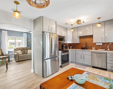 2800 Tifton Street S - Photo Thumbnail 71