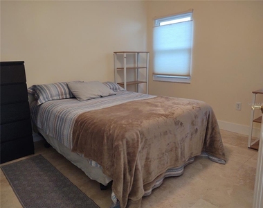 10906 W Cove Harbor Drive - Photo Thumbnail 22
