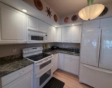 3806 Gulf Of Mexico Drive - Photo Thumbnail 5