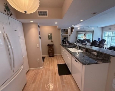 3806 Gulf Of Mexico Drive - Photo Thumbnail 2