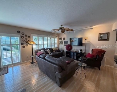 3806 Gulf Of Mexico Drive - Photo Thumbnail 10