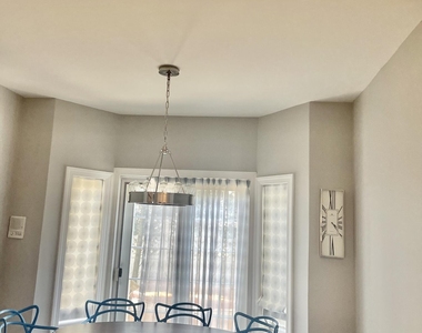 15 Riviera Drive - Photo Thumbnail 4
