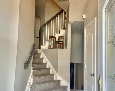 15 Riviera Drive - Photo Thumbnail 2