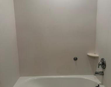 5906 Nyquist Way - Photo Thumbnail 13