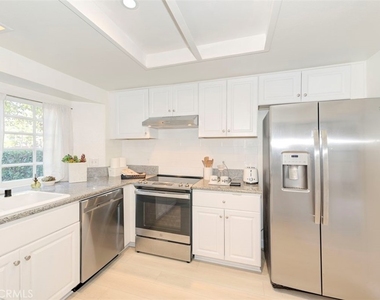 3341 Calle La Veta - Photo Thumbnail 13