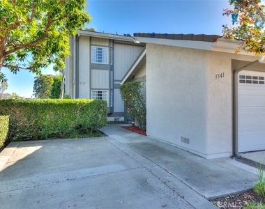 3341 Calle La Veta - Photo Thumbnail 2