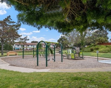 3341 Calle La Veta - Photo Thumbnail 41