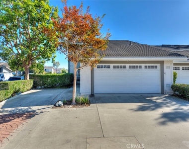 3341 Calle La Veta - Photo Thumbnail 1