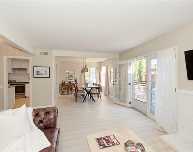 3341 Calle La Veta - Photo Thumbnail 10