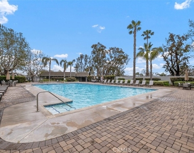 3341 Calle La Veta - Photo Thumbnail 37