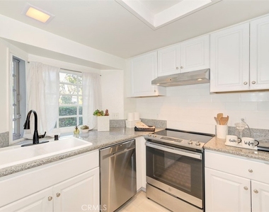 3341 Calle La Veta - Photo Thumbnail 14