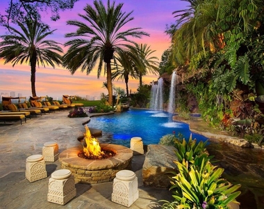 10066 Cielo Drive - Photo Thumbnail 4