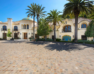 10066 Cielo Drive - Photo Thumbnail 31