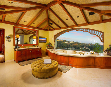 10066 Cielo Drive - Photo Thumbnail 54