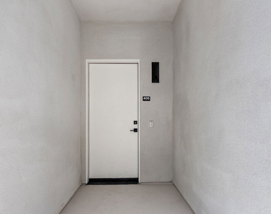 1124 S Normandie Avenue - Photo Thumbnail 15