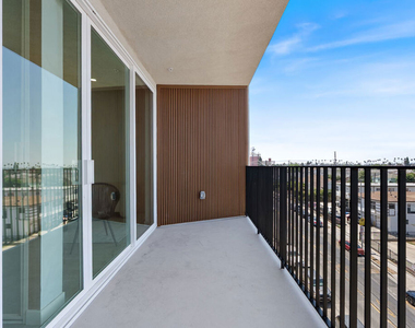 1124 S Normandie Avenue - Photo Thumbnail 7