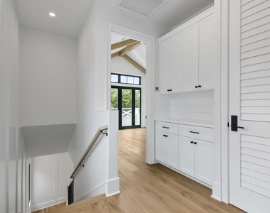 715 F Ave - Photo Thumbnail 13