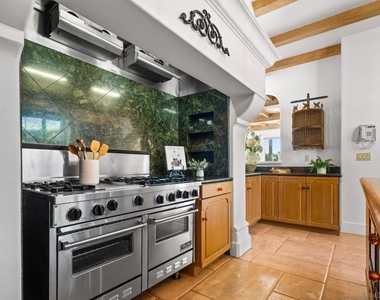 6692 La Jolla Scenic Dr S - Photo Thumbnail 13
