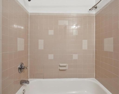 621 S 16th Street - Photo Thumbnail 8