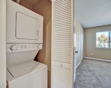 480 Cabernet Place - Photo Thumbnail 9