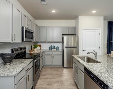 100 Cottage Way - Photo Thumbnail 15