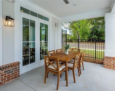 100 Cottage Way - Photo Thumbnail 44