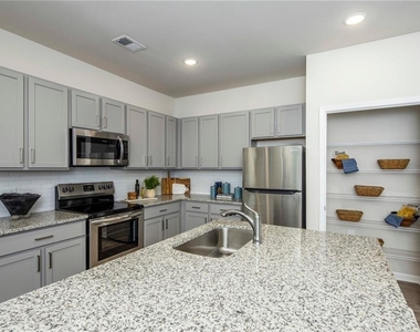 100 Cottage Way - Photo Thumbnail 25