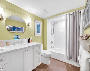 6585 Nicholas Boulevard - Photo Thumbnail 10