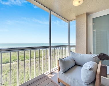 6585 Nicholas Boulevard - Photo Thumbnail 11