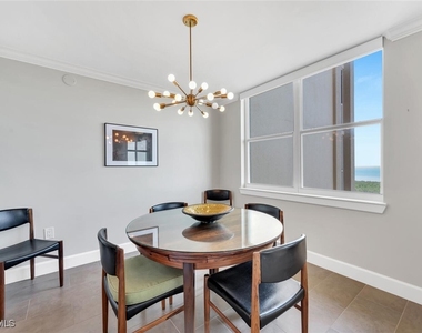 6585 Nicholas Boulevard - Photo Thumbnail 5