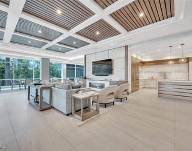 6585 Nicholas Boulevard - Photo Thumbnail 12