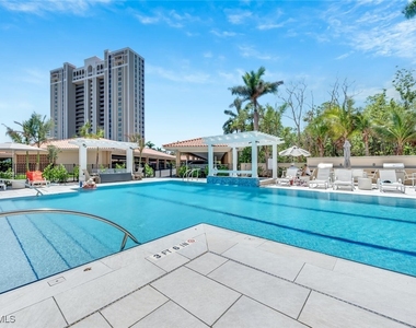 6585 Nicholas Boulevard - Photo Thumbnail 15