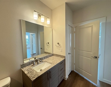 9302 Fry Rd - Photo Thumbnail 8