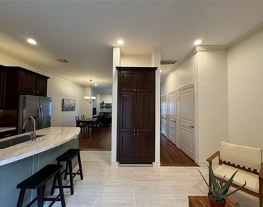 2540 Prospect Street - Photo Thumbnail 12