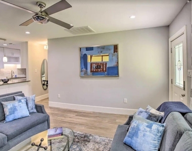 5215 Cosby Street - Photo Thumbnail 2