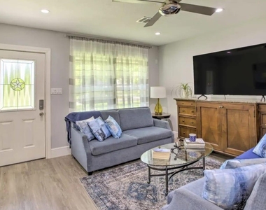 5215 Cosby Street - Photo Thumbnail 3