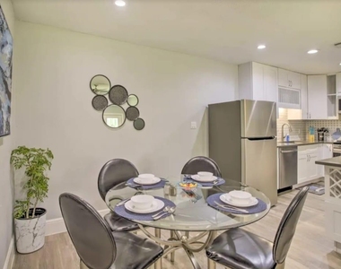 5215 Cosby Street - Photo Thumbnail 4