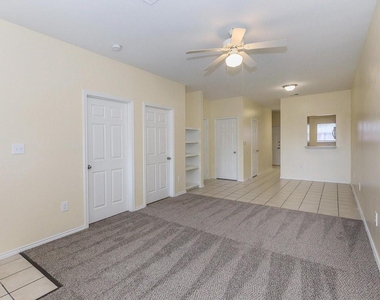 9257 Somerset Rd - Photo Thumbnail 10