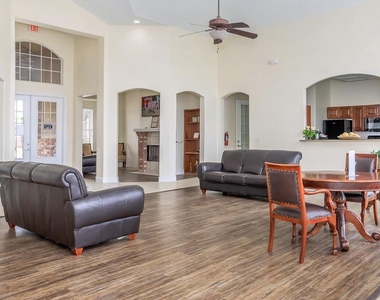 9257 Somerset Rd - Photo Thumbnail 5