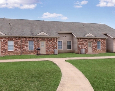 9257 Somerset Rd - Photo Thumbnail 2