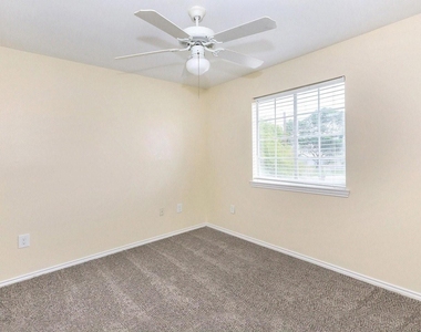 9257 Somerset Rd - Photo Thumbnail 14